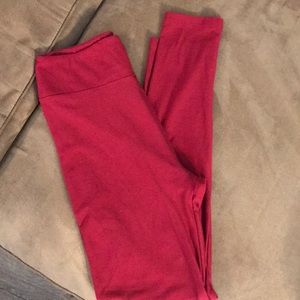 LulaRoe solid dark pink leggings one size